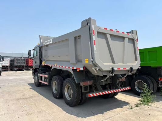 SITRAK 8X4 Dump Truck with 430 HP Engine, 22.42 m³ Tipper Body and Leaf Spring Suspension for Heavy Duty Transport