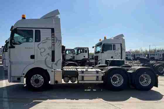 SINOTRUK SITRAK 6X4 Tractor Heavy Duty Truck with 540HP Engine, Automatic Gearbox, and LHD Steering