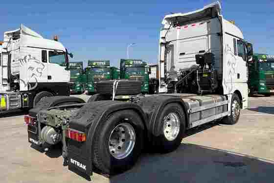 SINOTRUK SITRAK 6X4 Tractor Heavy Duty Truck with 540HP Engine, Automatic Gearbox, and LHD Steering